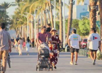 Se fortalece el desarrollo turístico y económico de BCS: Víctor Castro