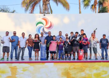 Realiza Saúl González visita de trabajo en la comunidad de Todos Santos