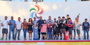 Realiza Saúl González visita de trabajo en la comunidad de Todos Santos