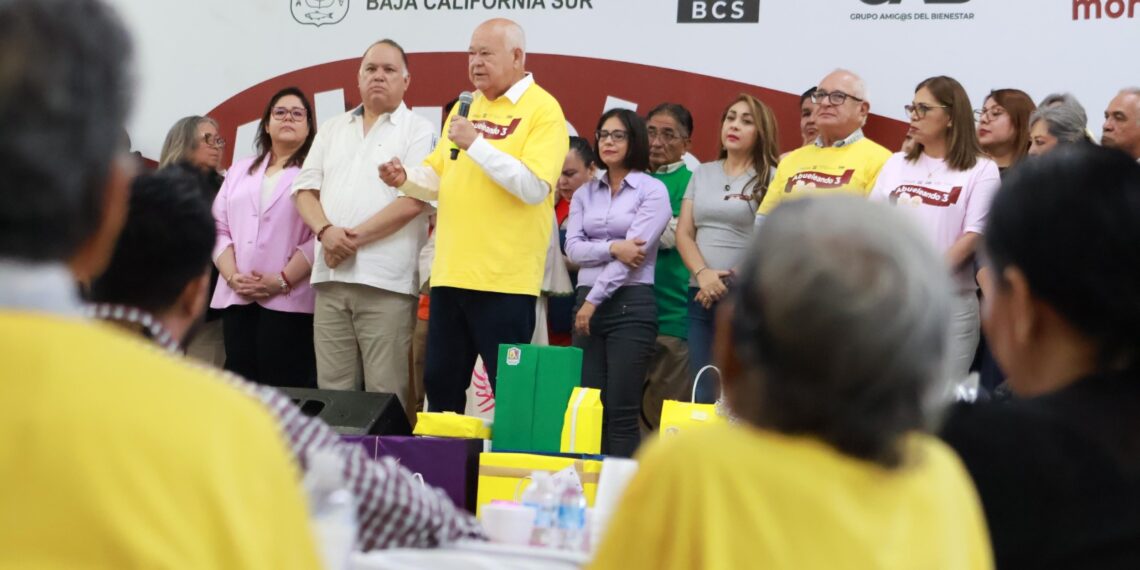 Reconoce Víctor Castro aportación de adultos mayores para el desarrollo de BCS