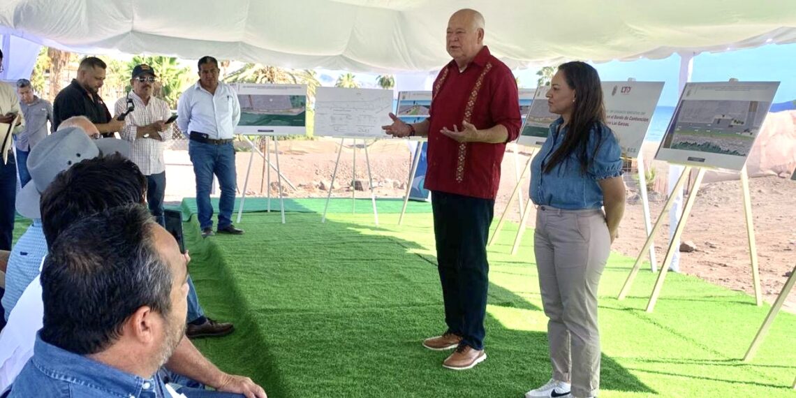 Presentan el proyecto de parque lineal en malecón de Loreto como parte de la transformación urbana