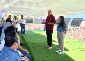 Presentan el proyecto de parque lineal en malecón de Loreto como parte de la transformación urbana