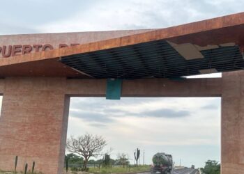 Acusa Colegio de Arquitectos: Obra de la “Puerta de La Paz”,  es un plagio de la entrada de un fraccionamiento Privado”