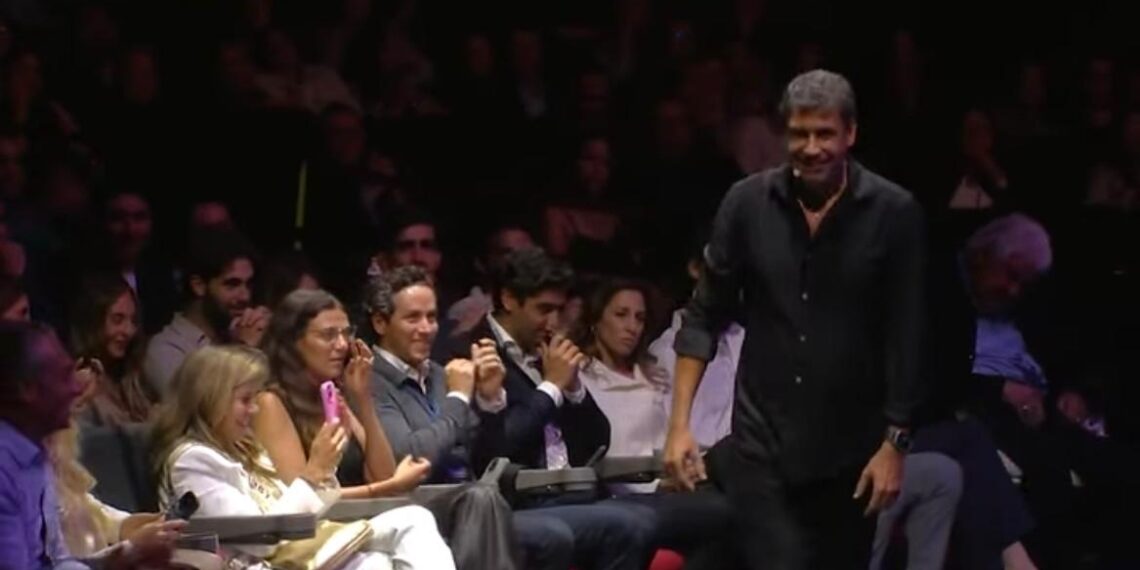 Arturo Elías Ayub, Director General de Fundación Telmex Telcel dirigió a los becarios un mensaje de motivación, esperanza y superación personal