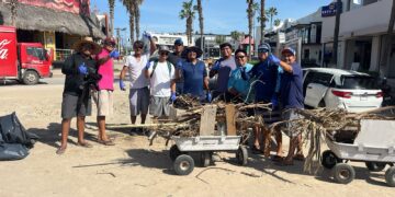 Ponen el ejemplo: Limpian, Andador turístico