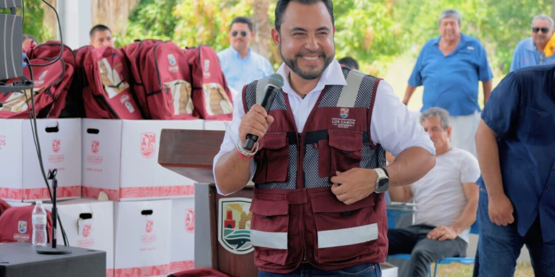 Ayuntamiento de Los Cabos ha beneficiado a más de 15 mil estudiantes a través del programa “Útiles con Cambio”