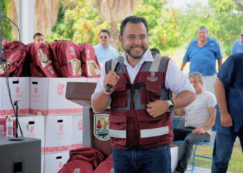 Ayuntamiento de Los Cabos ha beneficiado a más de 15 mil estudiantes a través del programa “Útiles con Cambio”