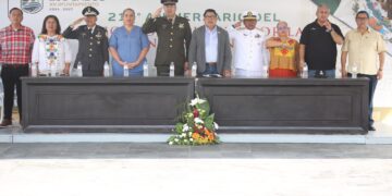Celebran en San José del Cabo desfile cívico-militar por el 215 aniversario de la Independencia de México