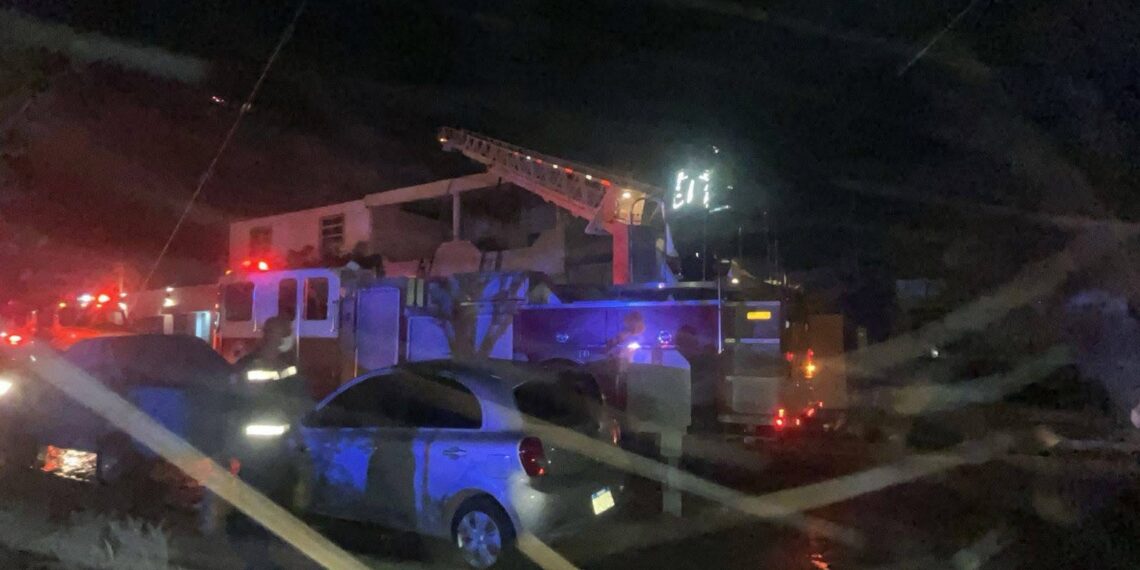 Bomberos CSL atiende llamados de auxilio durante lluvias por huracán Lorena