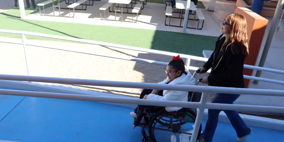 Implementa SEP, baños y rampas inclusivas en 50 planteles de nivel básico