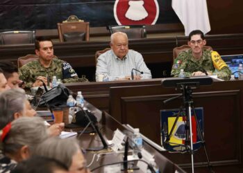 Gobierno de BCS mantiene suspensión de clases en planteles educativos y labores por trayecto de “Lorena”