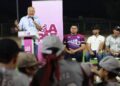 Acude gobernador Víctor Castro a la inauguración del campo de béisbol en San Juan de Los Planes