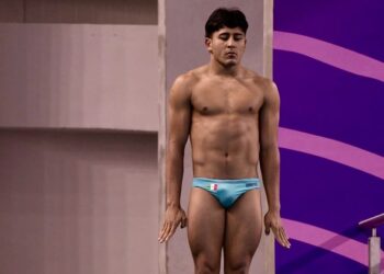 Campeón Panamericano de Clavados: Jesús Agúndez Entrena con Gators de la Universidad de la Florida