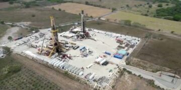 Grupo Carso, S.A.B. de C.V., firma  Contrato de Servicios de Perforación de Pozos Financiados con Petróleos Mexicanos para el Campo Ixachi