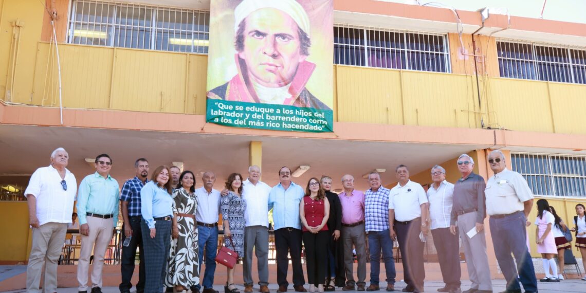 Benemérita Secundaria Morelos, ejemplo de trabajo y compromiso: Víctor Castro