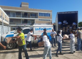 Fundación Carlos Slim y Fundación Telmex Telcel, con apoyo de personal de TELMEX y red de Voluntarios, iniciaron entrega de 30 toneladas de insumos, para beneficiar comunidades de Veracruz afectadas por las intensas lluvias y el desbordamiento del río Cazones