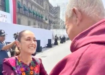Acompaña el gobernador Víctor Castro a la presidenta Claudia Sheinbaum en la presentación de su Primer Informe de Gobierno