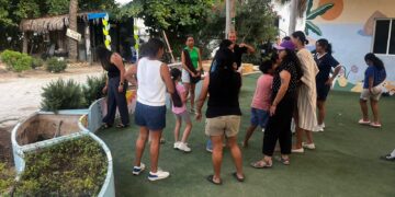 Programa de Huertos de La Playa Centro Comunitario impulsa el bienestar y la educación ambiental