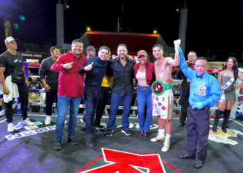 Alcalde Christian Agúndez reconoce el talento de pugilistas locales