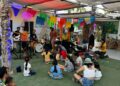 Niños del Centro Comunitario disfrutan un “Tiny Concert” en la playa