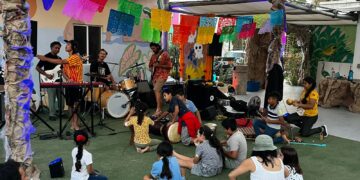Niños del Centro Comunitario disfrutan un “Tiny Concert” en la playa