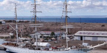 Recibe La Paz al velero noruego Statsraad Lehmkuhl en expedición internacional