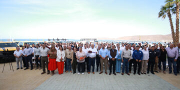 Refuerza gobernador Víctor Castro equipamiento institucional con nueva entrega de vehículos