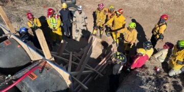 Bomberos CSL realiza curso de rescate en zanjas nivel operaciones Con el respaldo de instructores de la Dirección de Bomberos Tijuana se capacitó a 37 bomberos de diversas partes de México