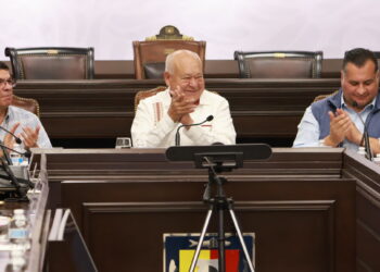 Encabeza gobernador Víctor Castro sesión del Consejo de Paz y Justicia Cívica en BCS