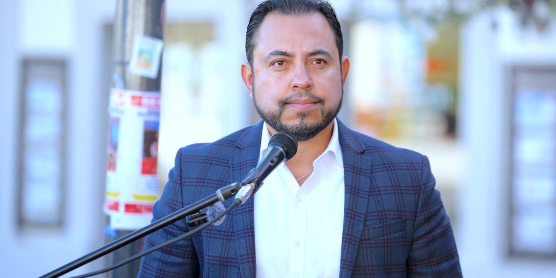 Construcción de la Glorieta de las Mujeres Libres de BCS registra avance del 72%