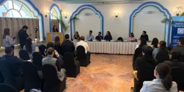 “La Playa Centro Comunitario y vecinos de La Playa se unen a la Mega Limpieza Ola Azul en Los Cabos