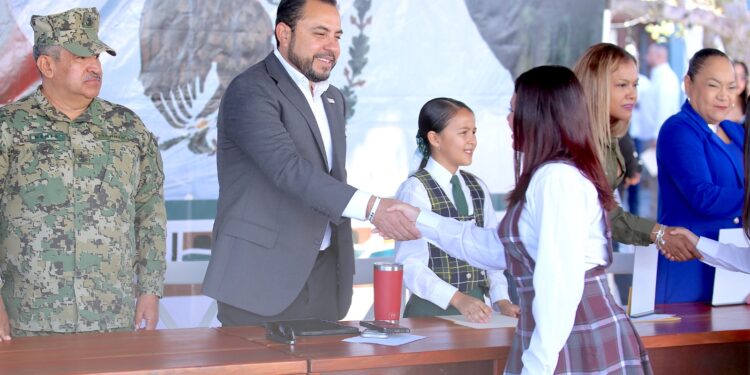 Reafirma Christian Agúndez compromiso con el cuidado y abasto del agua en Los Cabos